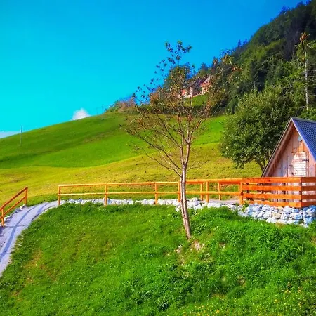 Glamping Vrhovc Hotel Zelezniki Kültér fotó